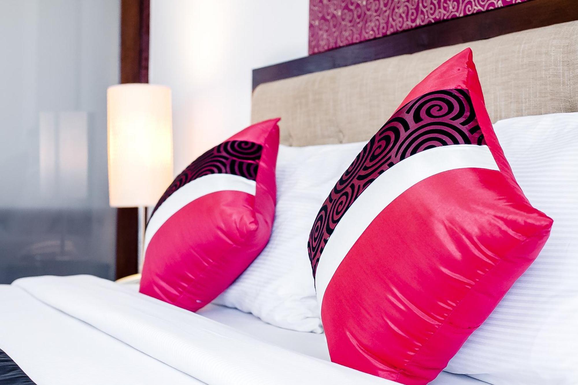 Romance Hotel Bangna Бангкок Екстер'єр фото