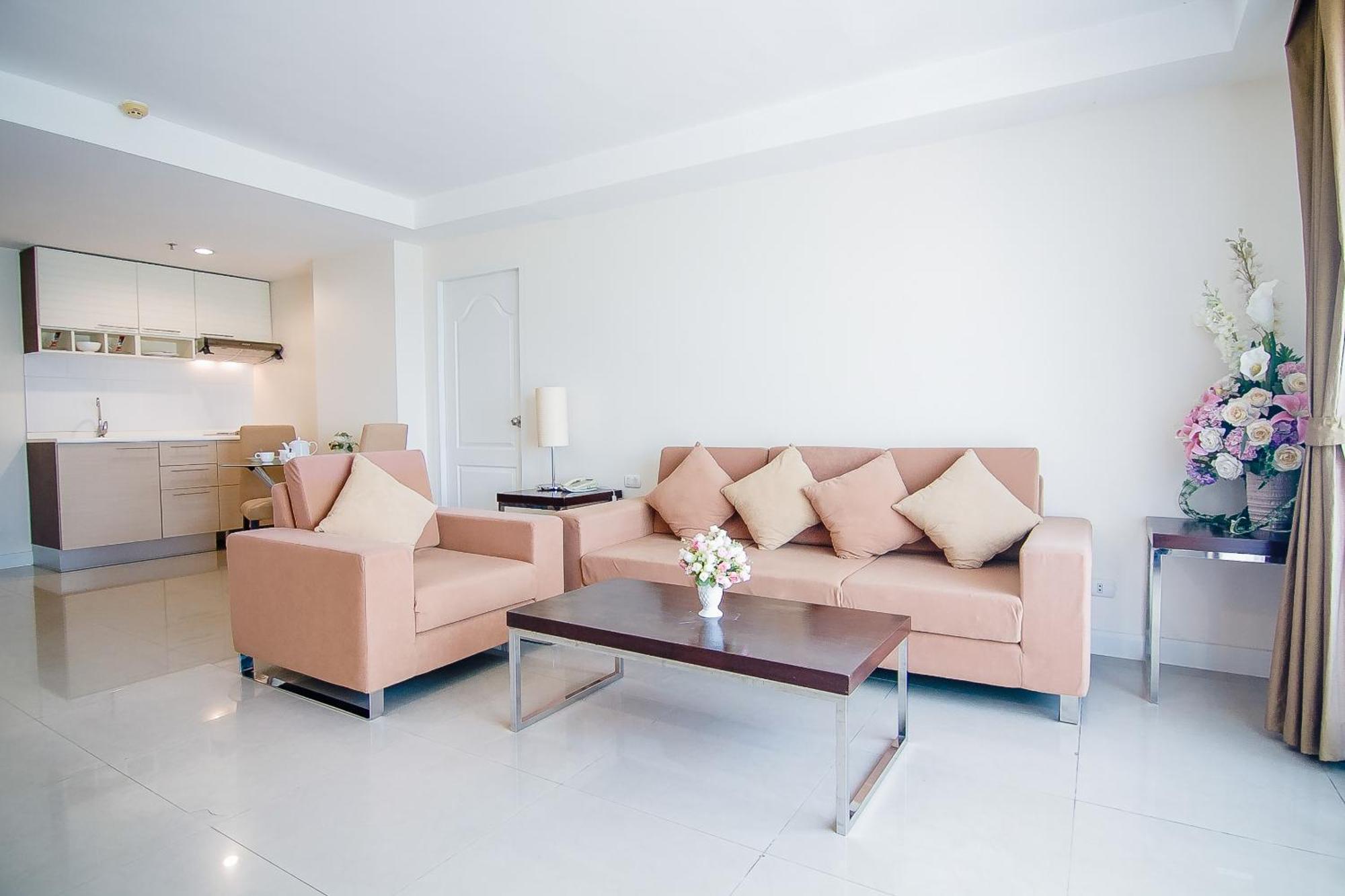 Romance Hotel Bangna Бангкок Екстер'єр фото
